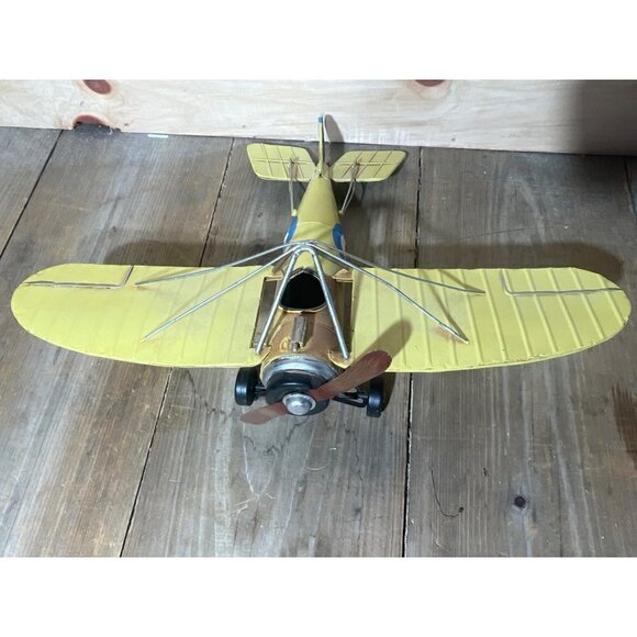 VINTAGE Metal ROYAL AIR FORCE Model AIRPLANE Collectable Decorative Toy  - Picture 2 of 8